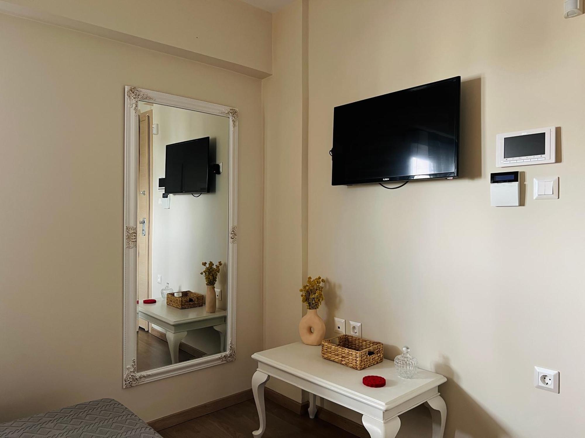 Vasilias Home Near Ath Airport Коропіон Екстер'єр фото