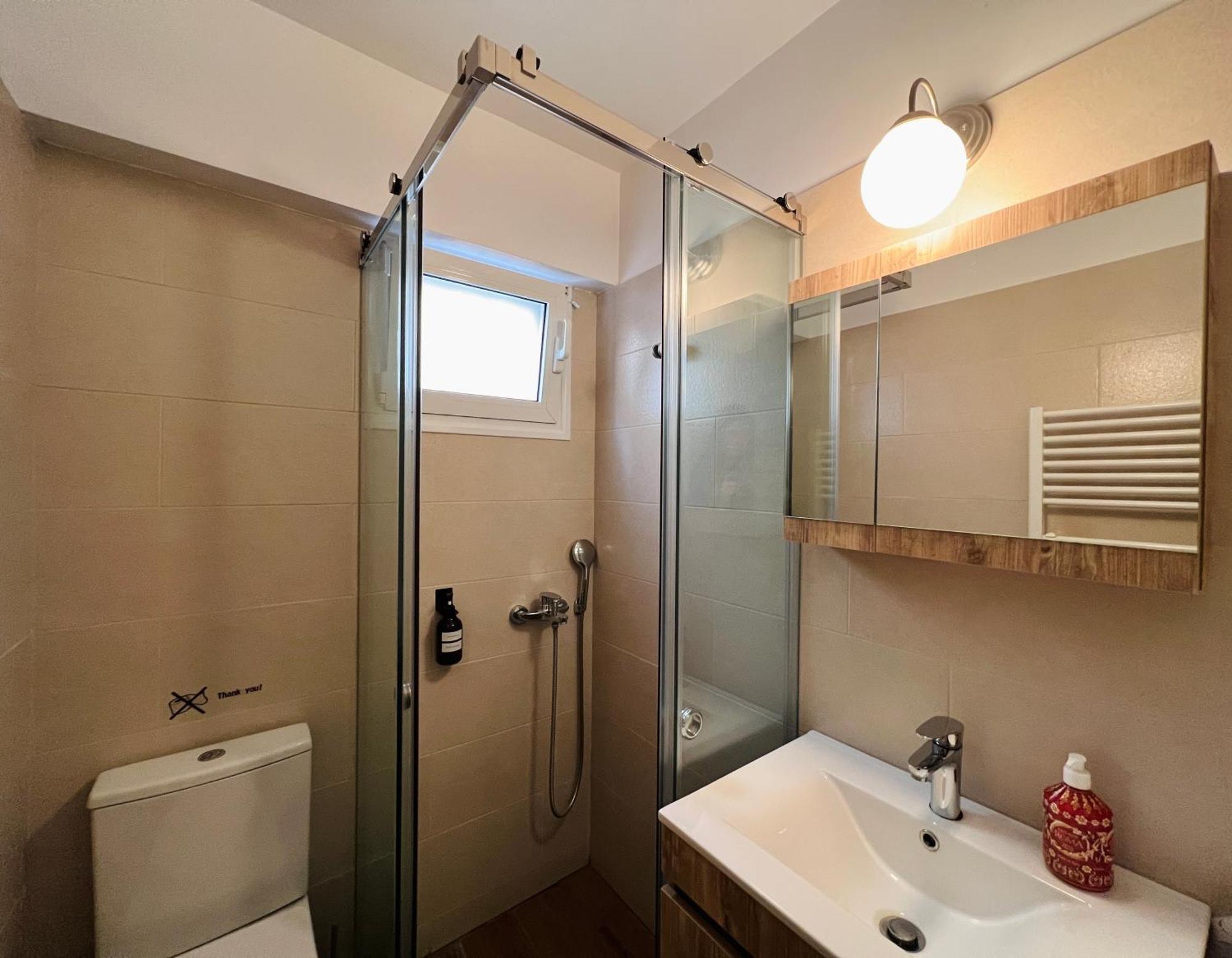 Vasilias Home Near Ath Airport Коропіон Екстер'єр фото